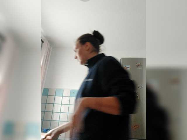 Lisa Lov Honey (LisaLovHoney)