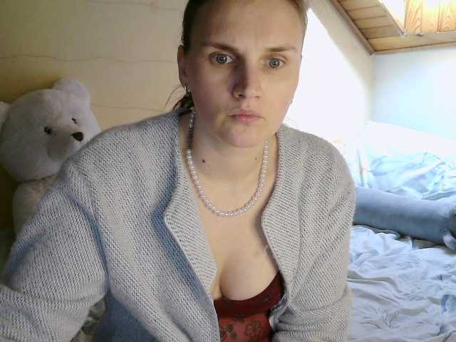 LisaLovHoney's BongaCams show and profile