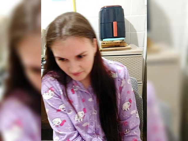 LisaLovHoney's BongaCams show and profile