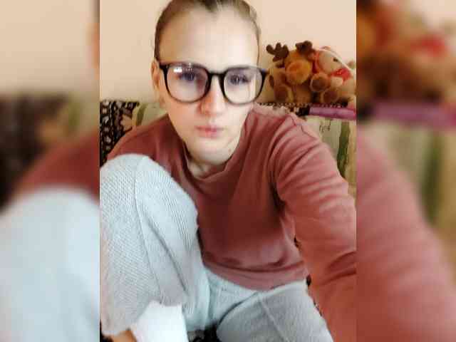 LisaLovHoney webcam