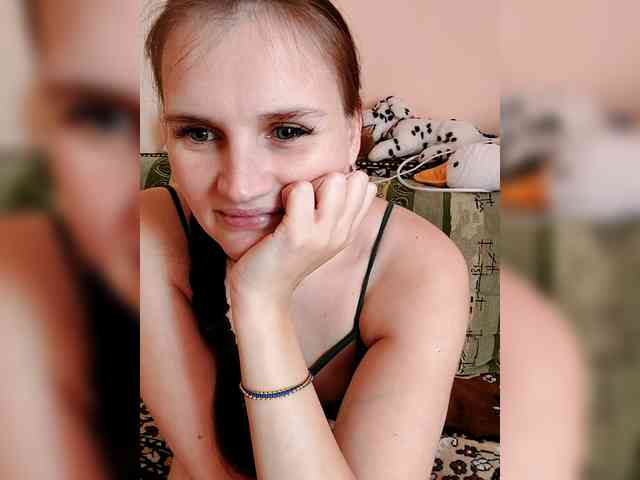 LisaLovHoney webcam