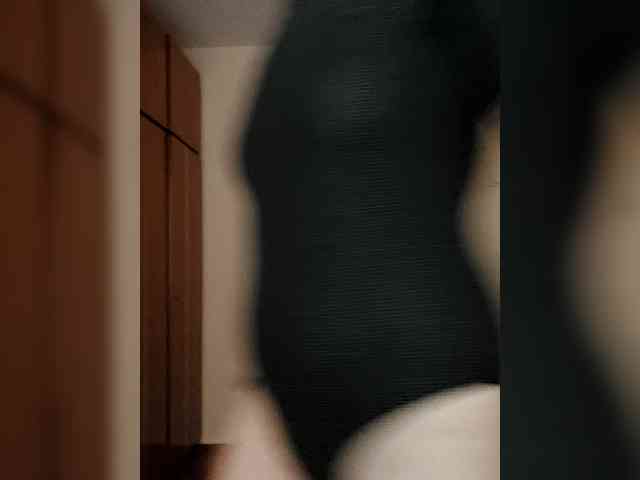 LisaLovHoney webcam