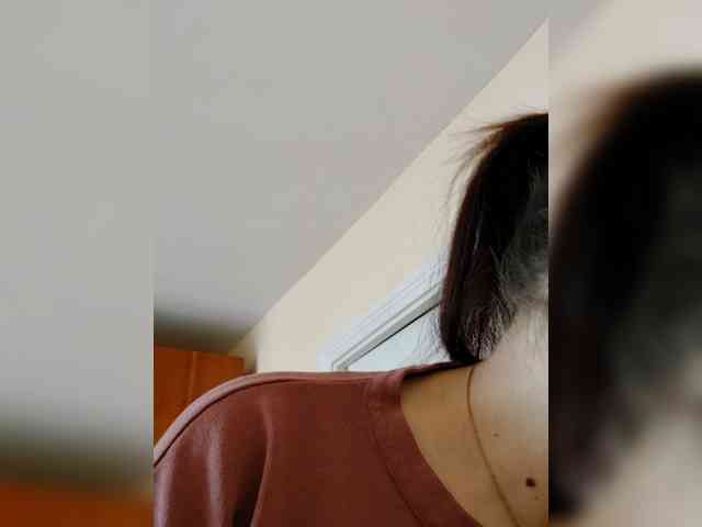 LisaLovHoney webcam