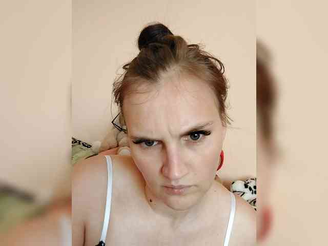 LisaLovHoney webcam