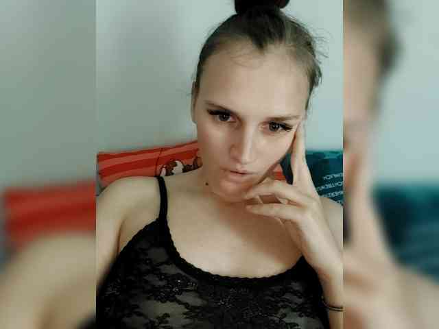 LisaLovHoney webcam
