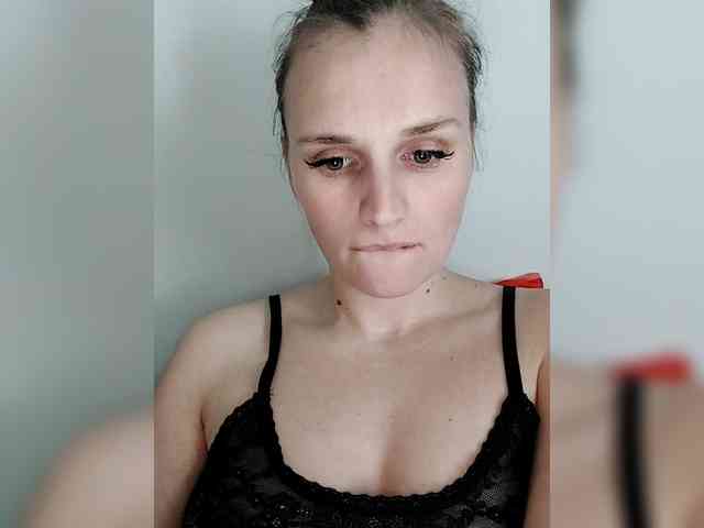 LisaLovHoney webcam