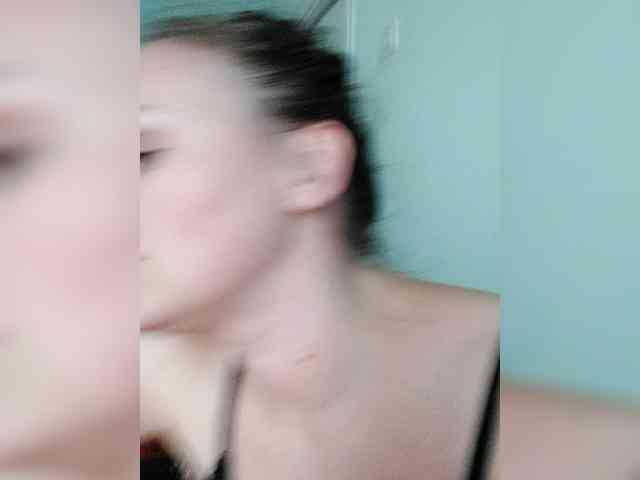 LisaLovHoney webcam