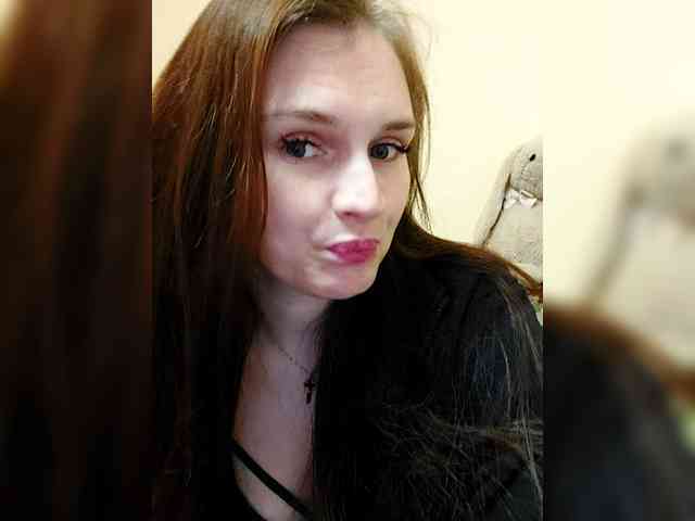 LisaLovHoney webcam