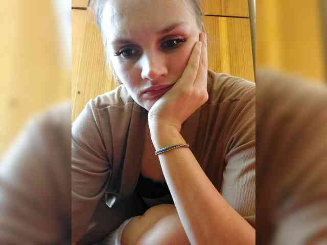 LisaLovHoney webcam