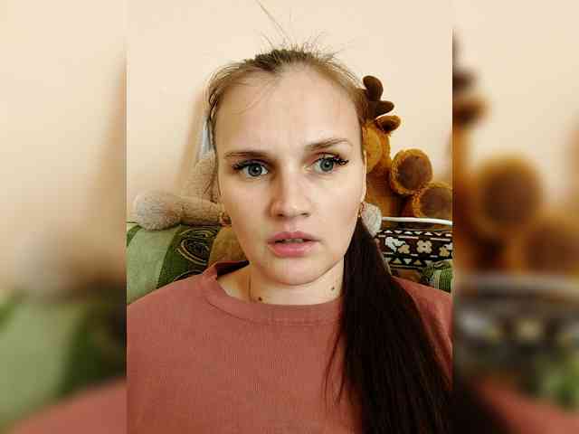 LisaLovHoney webcam