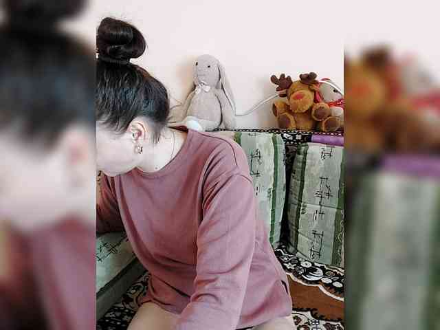 LisaLovHoney webcam