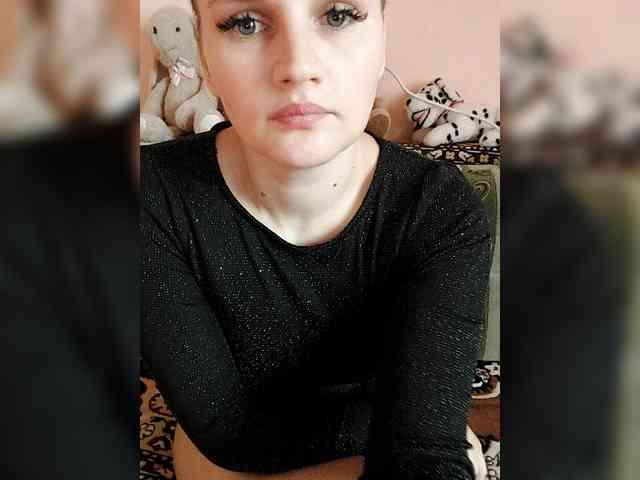 LisaLovHoney webcam