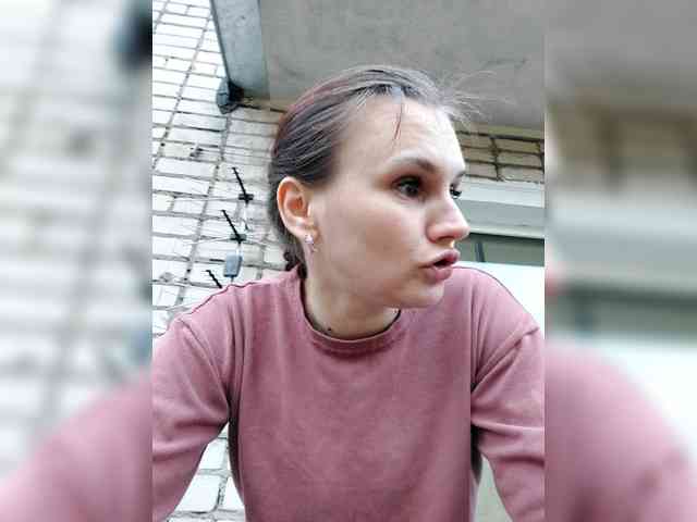 LisaLovHoney webcam