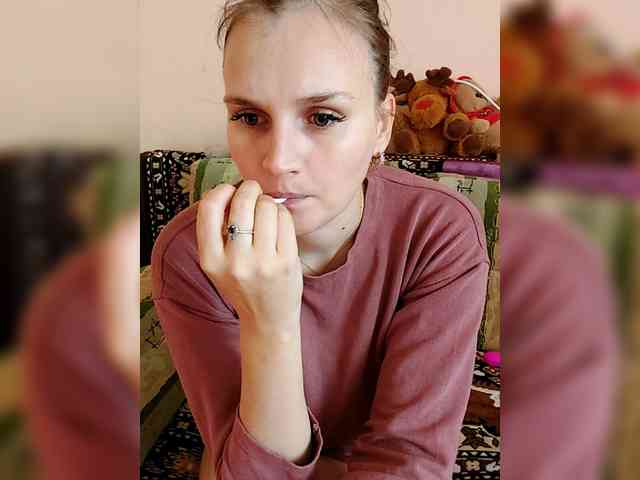 LisaLovHoney webcam