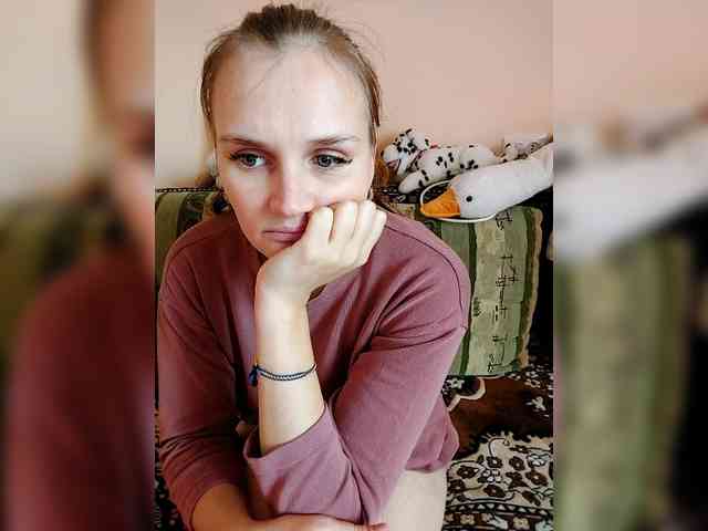 LisaLovHoney webcam