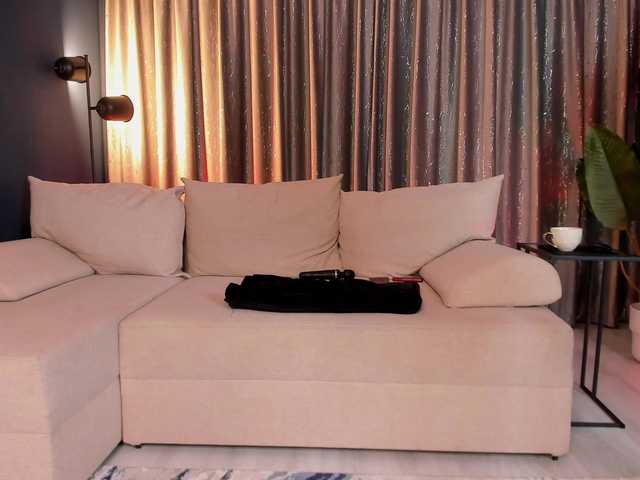 LunaMuze's BongaCams show and profile