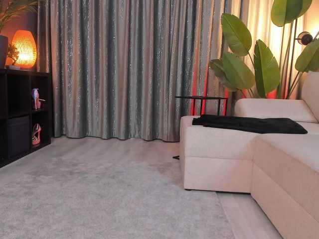 LunaMuze's BongaCams show and profile