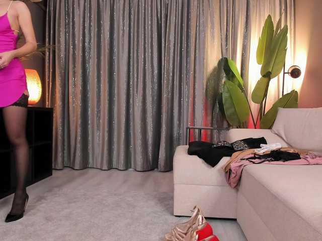 LunaMuze's BongaCams show and profile