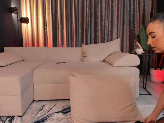 LunaMuze's BongaCams show and profile