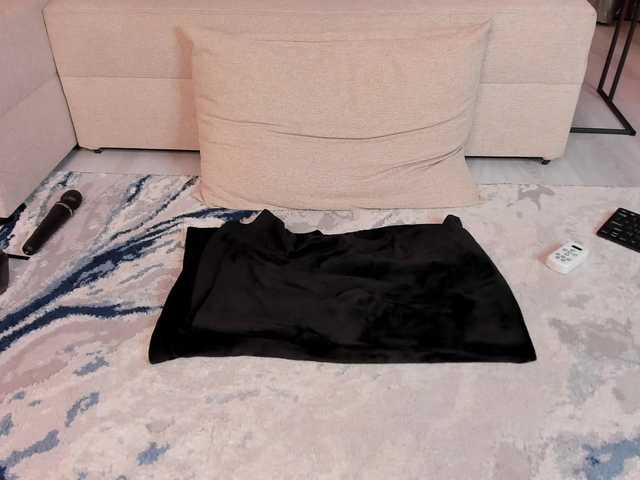 LunaMuze's BongaCams show and profile