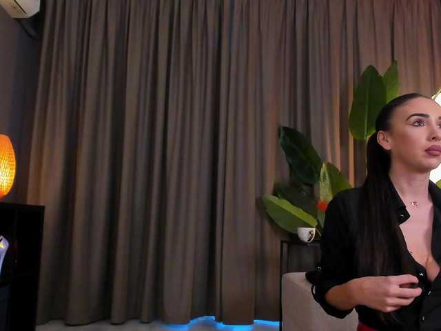 LunaMuze's BongaCams show and profile