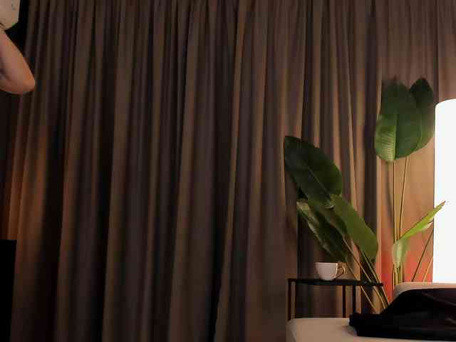 LunaMuze Live Webcam on BongaCams