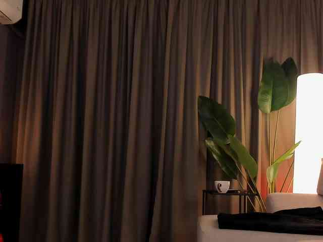 LunaMuze Live Webcam on BongaCams