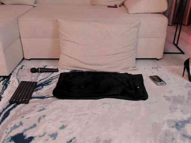 LunaMuze Live Webcam on BongaCams