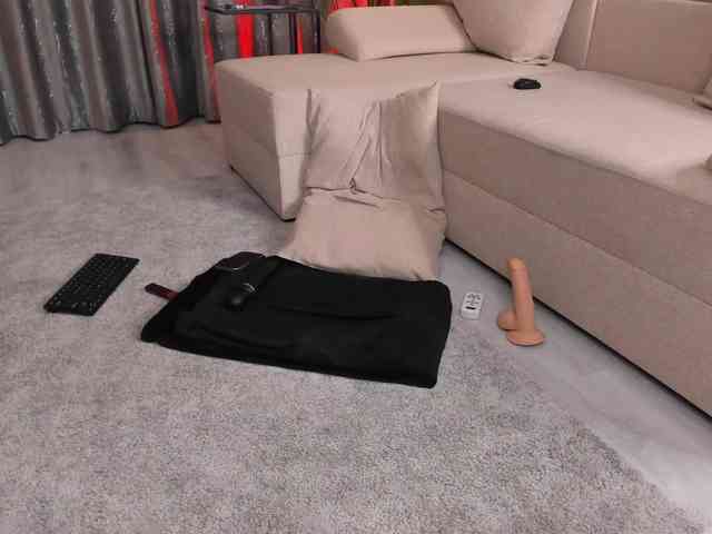 LunaMuze Live Webcam on BongaCams