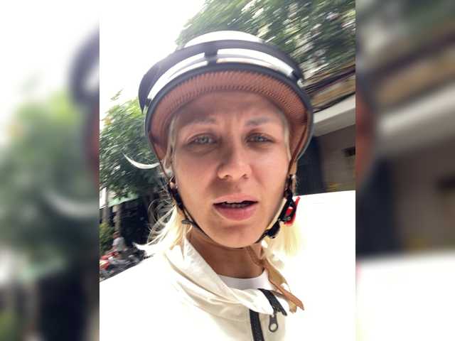 Twins666's BongaCams show and profile