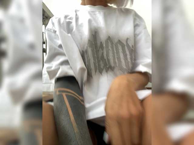 Twins666's BongaCams show and profile