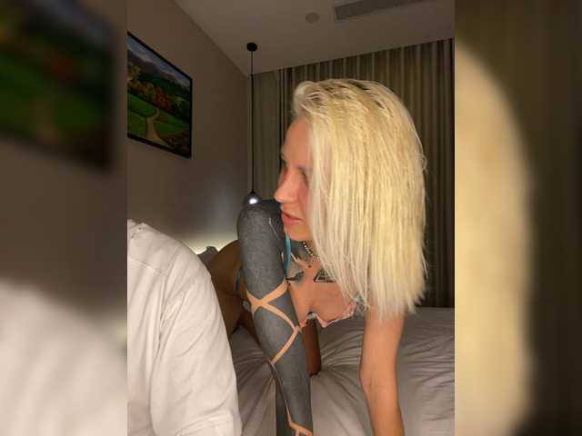 Twins666's BongaCams show and profile