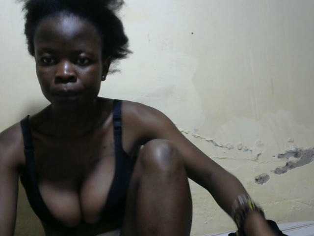 Slimpussie webcam bongacams model stream image