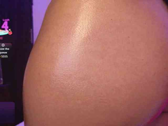 ScarletDesire webcam