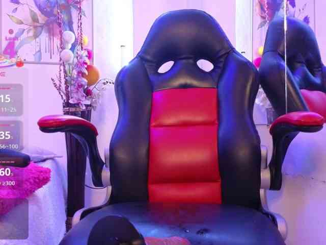 ScarletDesire webcam