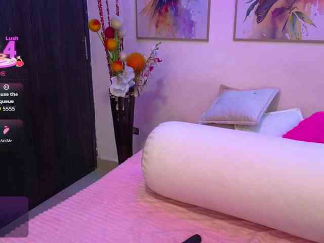 ScarletDesire webcam