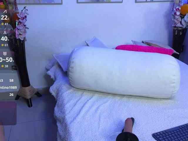 ScarletDesire webcam