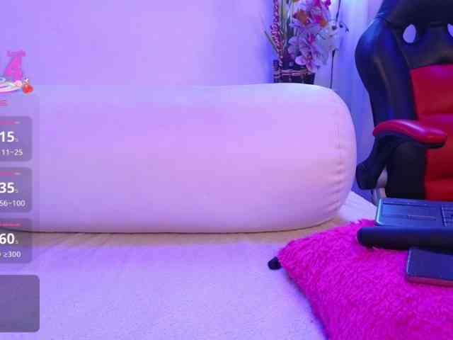 ScarletDesire webcam