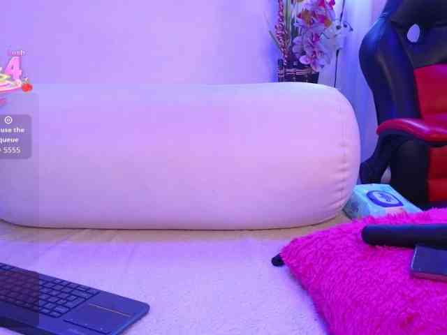 ScarletDesire webcam