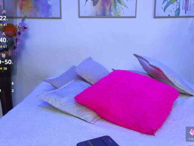ScarletDesire webcam