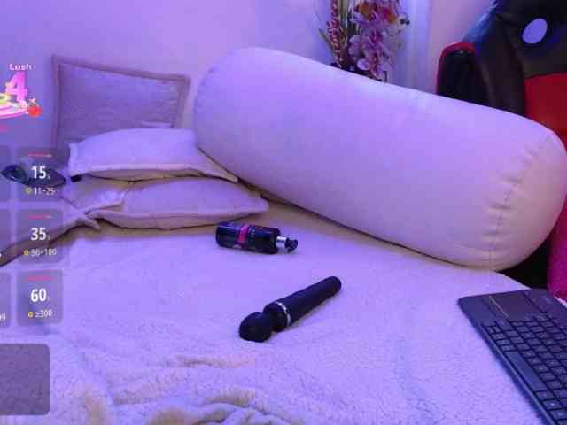 ScarletDesire webcam