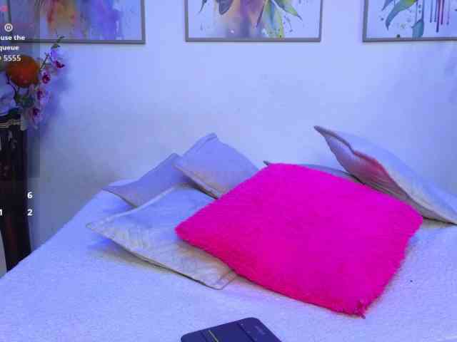 ScarletDesire webcam