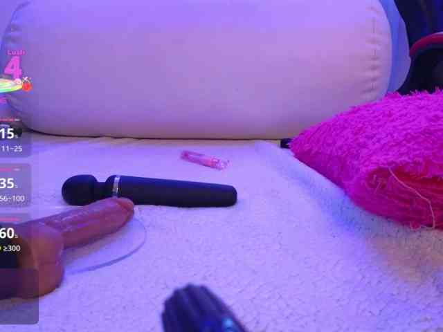 ScarletDesire webcam