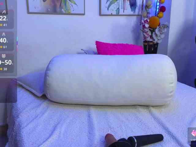 ScarletDesire webcam
