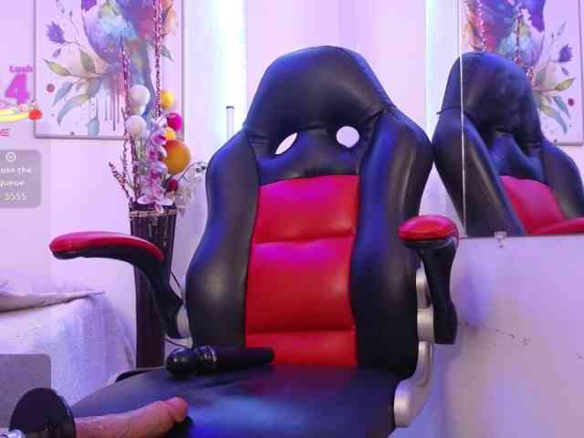 ScarletDesire webcam