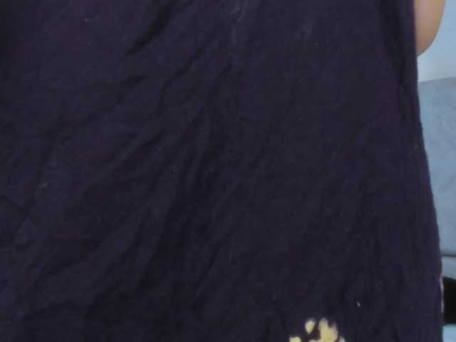 Naomii- broadcasting live