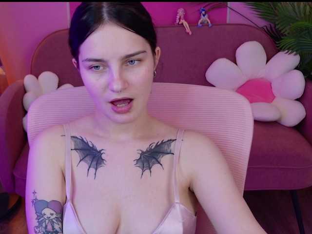 AngelBraun from BongaCams is Freechat