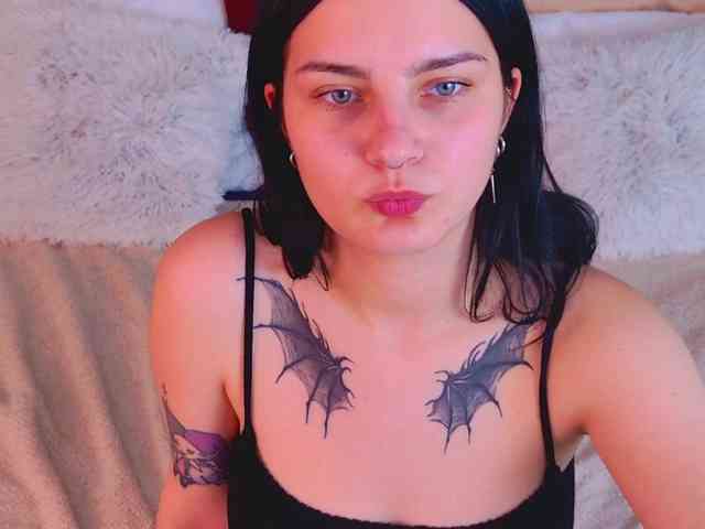 AngelBraun webcam