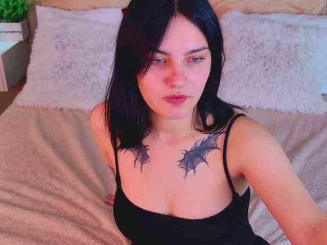 AngelBraun webcam
