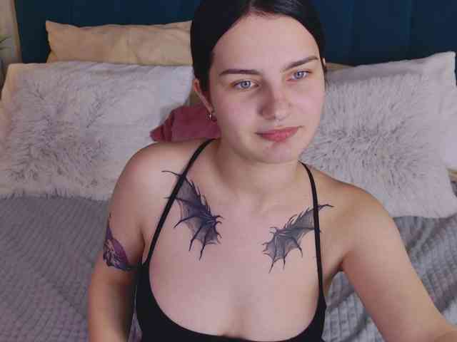 AngelBraun webcam